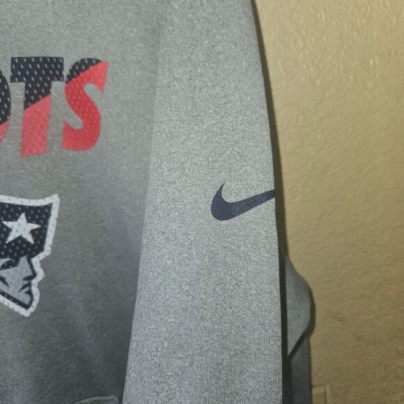 Nike Therma-fit Gray New England Patriots Logo NFL Hooded Sweatshirt- Size M - Picture 3 of 5